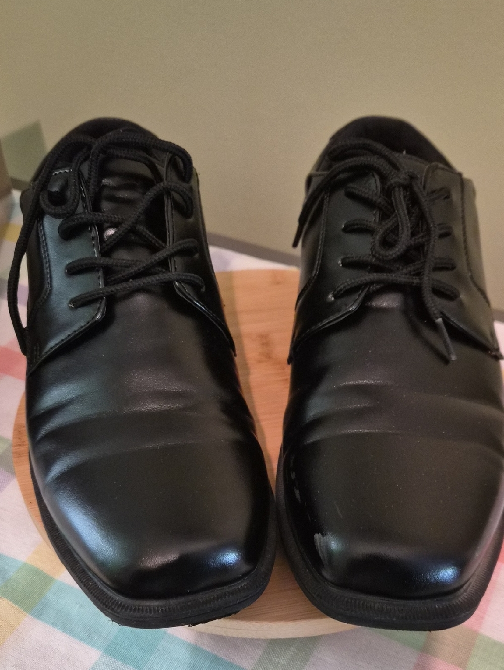 Men's Black Lace-Up Derby Dress Shoes